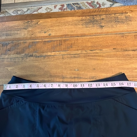 Cypress Club Skort size Large, black - Picture 6 of 8